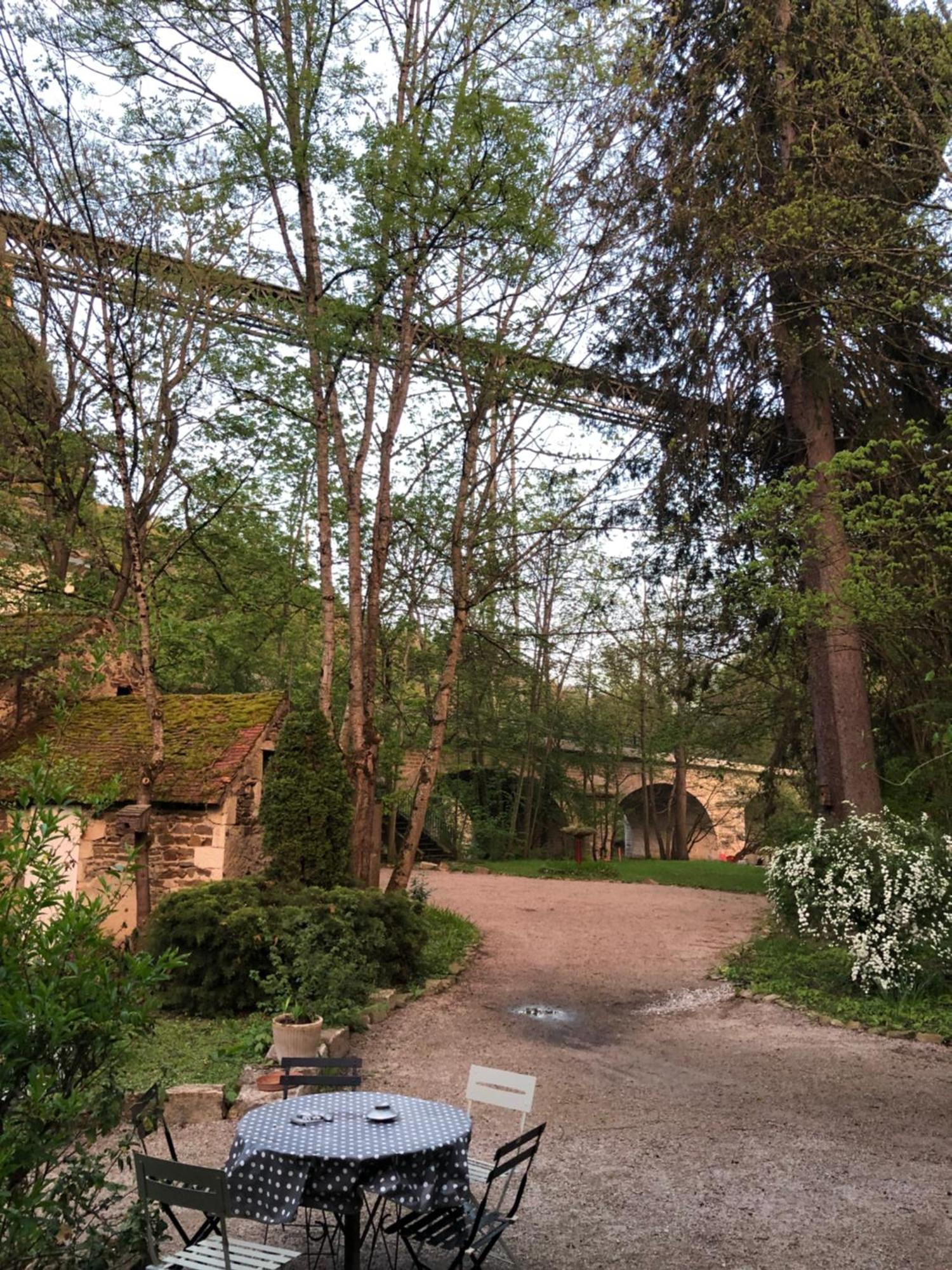 Chambre Sur Une Ile Saint-Bonnet-de-Rochefort 외부 사진